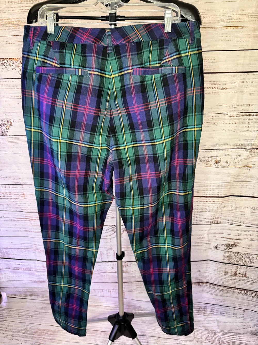 ASOS size 38 men’s Green Blue yellow red Plaid Slim Trousers